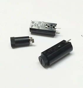 PORTAFUSIBILE DA CIRCUITO STAMPATO VERTICALE BAIONETTA PER FUS. 5x20 - Picture 1 of 1