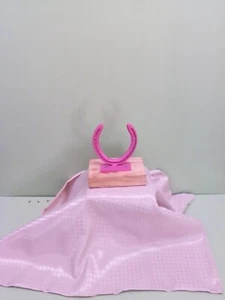 This item is made from a standard size horseshoe , lucky , wedings,new painted, - Picture 1 of 1