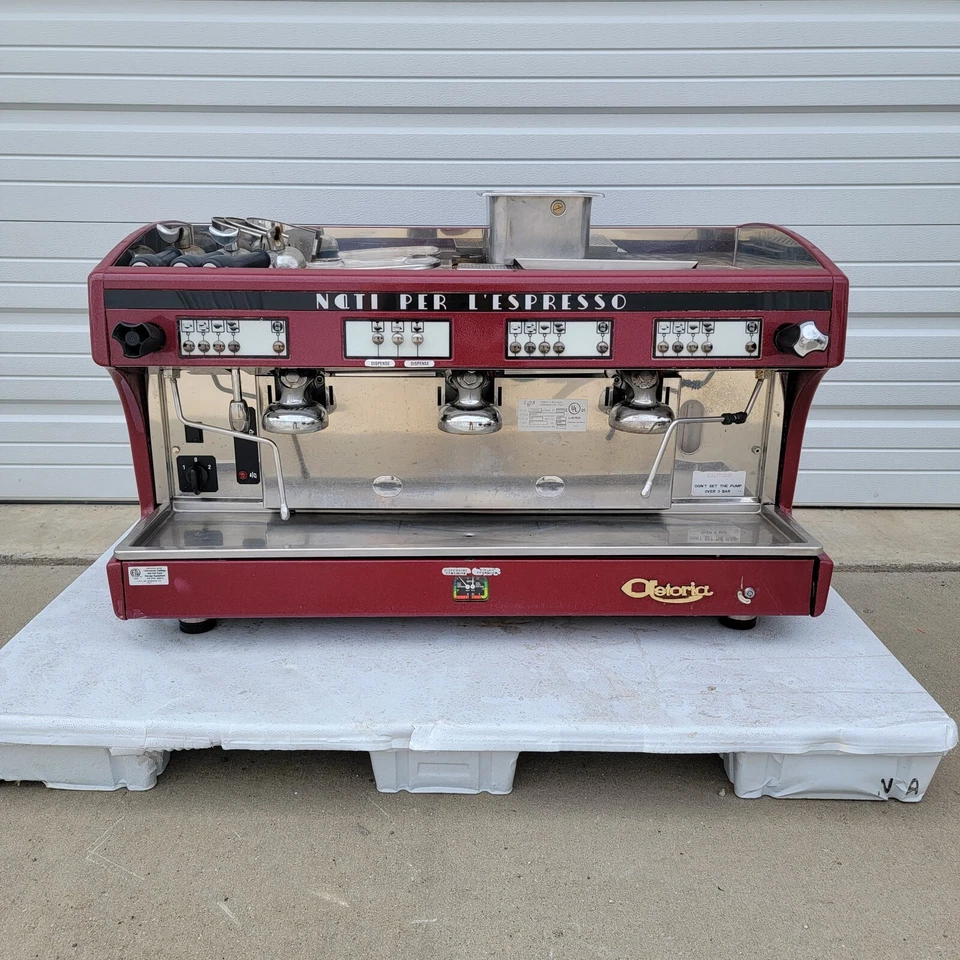 Astoria SAE 3N 3 Grupo Cafetera Espresso Sin Probar 230v con Accesorios Foto 1 de 4