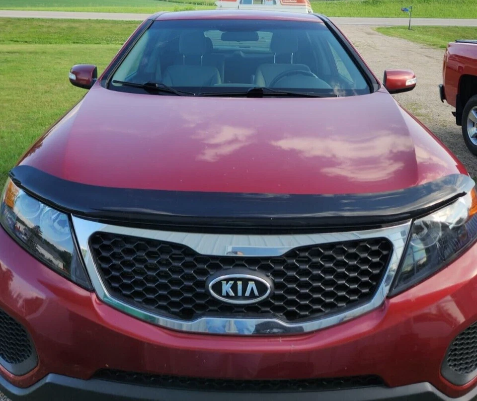 AVS BugFlector II Hood Protector Bug Shield Deflector for 2010-2015 Kia Sorento - Image 1 of 4