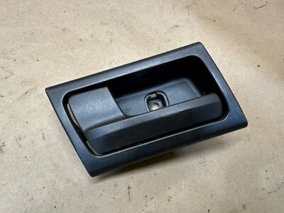 03-11 FORD CROWN VICTORIA DELANTERO IZQUIERDO CONDUCTOR LADO INTERIOR MANIJA PUERTA INTERIOR FABRICANTE DE EQUIPOS ORIGINALES Foto 1 de 4