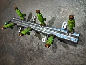 CHRYSLER VOYAGER IV 3.3 PETROL FUEL INJECTORS AND RAIL 04861454AA 04861498AB - Picture 1 of 11