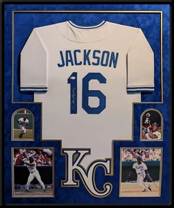 SUEDE FRAMED KANSAS CITY ROYALS BO JACKSON AUTOGRAPHED SIGNED JERSEY BECKETT COA - Picture 1 of 4