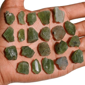 21 Pezzi Peridoto Naturale Grandi Dimensioni Alta Qualità Terra Estratto Cristalli Grezzi da Collezione - Foto 1 di 13