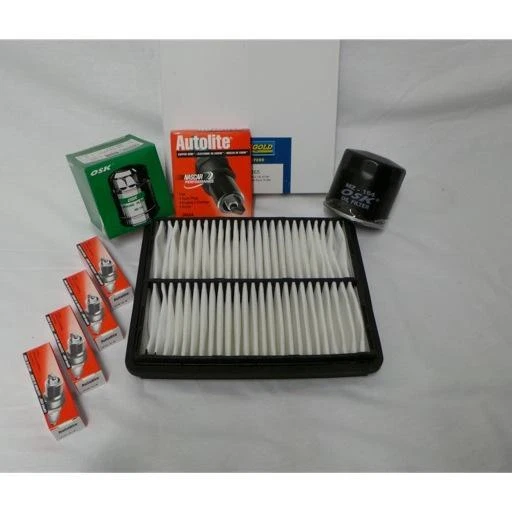 DAEWOO NUBIRA FILTER KIT SUIT PETROL MODELS AIR OIL SPARK PLUGS - image 1 of 1