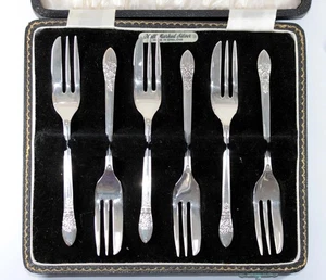 Rare set 6 STERLING SILVER Cake Pastry Forks in ORIGINAL CASE hallmarked 1964 - Picture 1 of 16