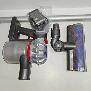 Dyson Absolute Kabelloser Stielstaubsauger Silber/Nickel SV37 - Bild 1 von 2