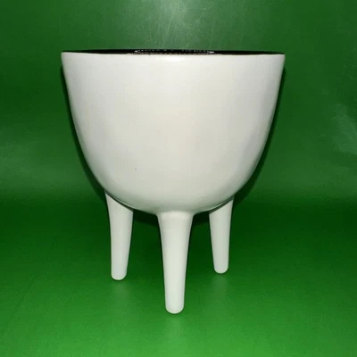 GLOBAL VIEWS SMALL WHITE AND BLACK LEG BOWL 5"H X 4"W - Image 1 of 4