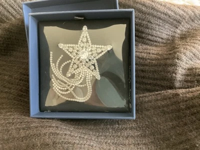 Butler And Wilson Twinkling Star Brooch - Image 1 of 2