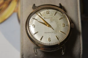Orologio Uomo Automatico Vintage 1962 BULOVA 11AFAC 10K RGP 17J--4 Riparazioni/Parti - Foto 1 di 11