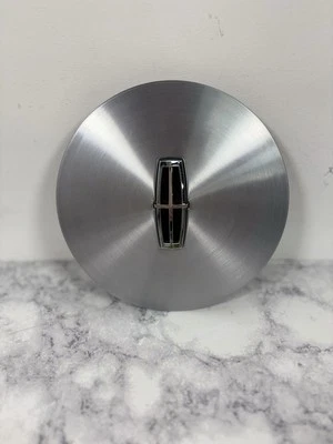 1988-1997 Lincoln CONTINENTAL Wheel Center Cap E80C-1A096-AA NEW OLD STOCK - Image 1 of 4