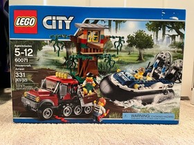 LEGO CITY: Hovercraft Arrest (60071) {NEW in Sealed Box}