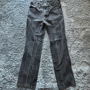 Jean Wrangler Para Hombre Corte Vaquero Calce Ajustado Negro Gris 936KCL Talla 30x30 - Imagen 1 de 10