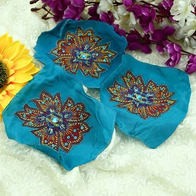 De colección 3 Piezas Apliques Raros Azul Puro Crepe Seda Aplique MUY ANTIGUO Foto 1 de 4