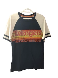 T-shirt Torrid Her Universe Marvel Avengers retro ringer donna taglia media - Foto 1 di 9