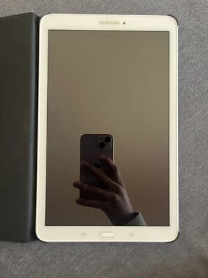 Tablette Samsung Galaxy Tab E 9.6" SM-T560 8GO Blanche - Photo 1/4