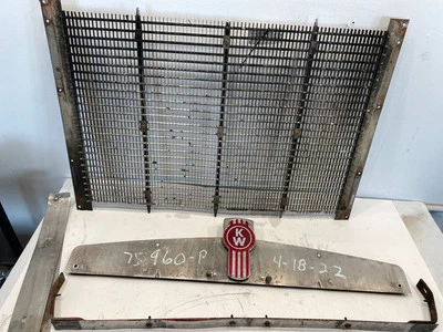 Grelha Kenworth T800 2005 (610-12513) - Imagem 1 de 4