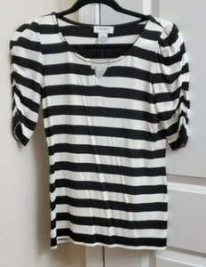 Carmen Marc Valvo Black White Stripe Ribbed Short Sleeve Casual Shirt Siz Small - Picture 1 of 5
