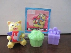 Lost Kitties Munch Purple Gift Green Basket Series 2 Cat Figure - Picture 1 of 1
