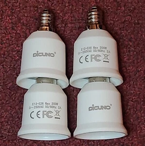 LOT 4 Mini Candelabra E12 - Medium E26 Standard Light Adapter 200W Max 2A 0-250V - Picture 1 of 5