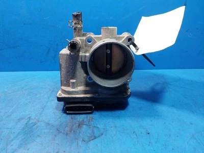 Suzuki Vitara/Grand Vitara Throttle Body - image 1 of 4