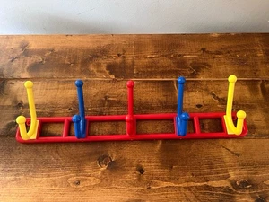 Vintage Haken Primärfarbe Kunststoff Kinderzimmer Wandhalterung Regal Kleiderbügel Hut - Bild 1 von 4