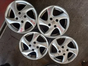 Llantas Peugeot N. 4 De Aleación 4 Agujeros 15" 6J 15CH4 ET 28 AB4528 - Imagen 1 de 7
