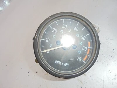 1987-1990 JEEP YJ WRANGLER 4 CLY TACHOMETER 5500 RPM REDLINE - Image 1 of 3