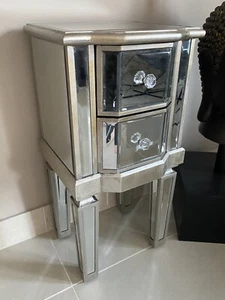 2x Mirrored Bedside Table 2 Drawer Venetian Distressed Silver Bedroom Living SOL - Picture 1 of 8