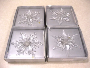4- Retired NEW IN BOX Dept. 56 Northern Lights, White Lit Snowflake Ornament - Picture 1 of 6