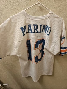 Maglia bianca vintage logo atletica Dan Marino #13 Miami Dolphins taglia media - Foto 1 di 5