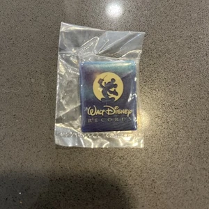 Walt Disney Records - Disneyana Business Groups Pin - Picture 1 of 2