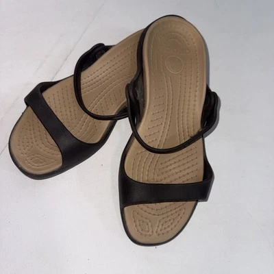 Crocs Cleo 棕色凉鞋轻便舒适绑带懒人鞋 Gorpcore 尺码 7 — 第 1/4 张图片