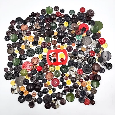 280 Bakelite Buttons Mixed Lot 12oz Tested Vintage Multicolor Early Plastic  - Image 1 of 4