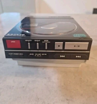 SANYO CP-10 Kompakt CD-PLAYER!!!!DEFEKT!!! - Bild 1 von 4