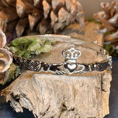 Pulsera Claddagh Peltre Irlanda Damas Niñas Regalo Brazalete Irlandés Pulsera Foto 1 de 4