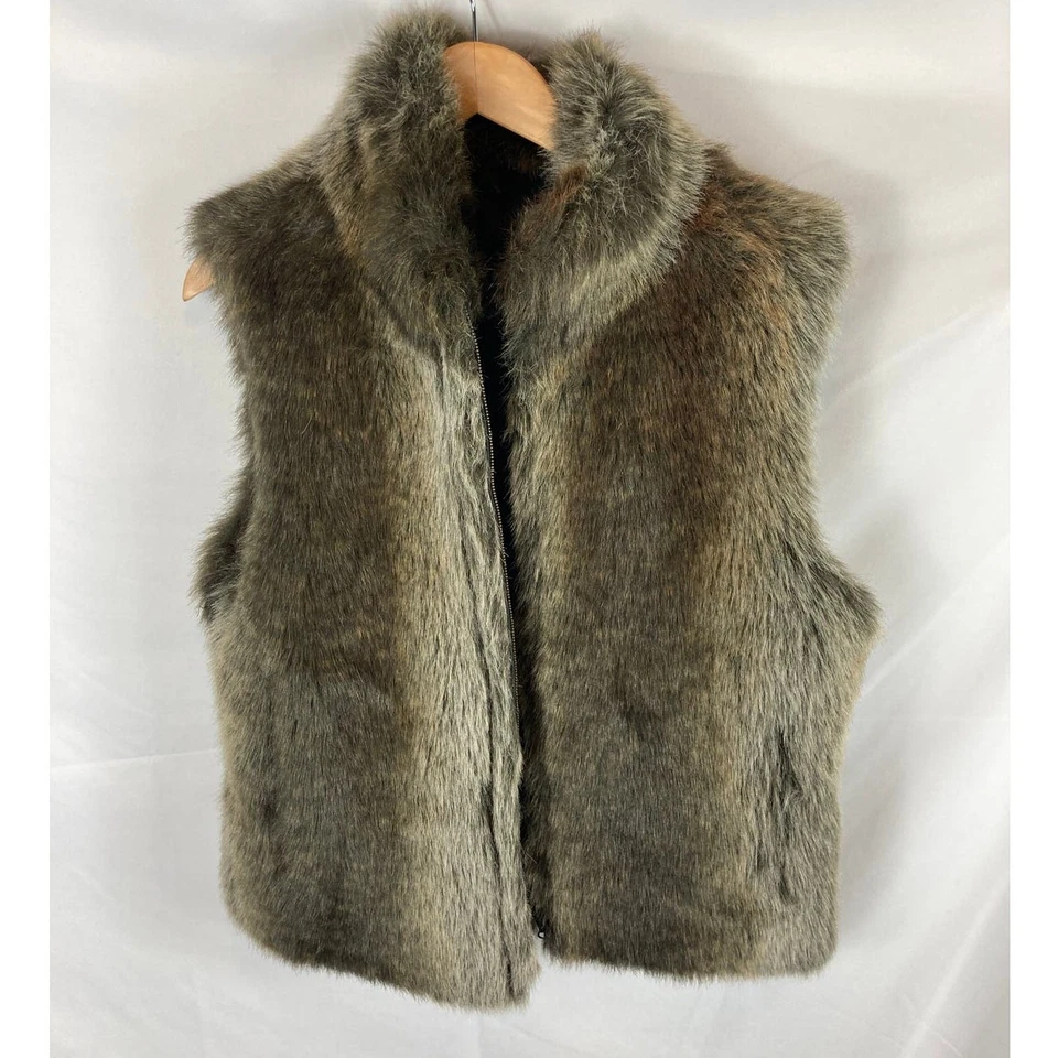 Blassport Faux Fur Zip Up Reversible Vest Size Medium - Image 1 of 4