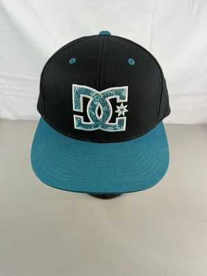DC Shoes Co Black Snapback Hat With Blue Hawaiian  Logo On Front - Image 1 of 4