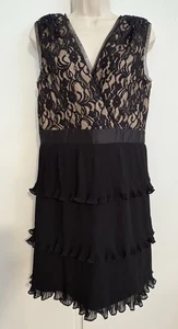 Leicht getragenes halbformelles Kleid beige unter schwarzer Spitze Damen 10 von Max & Cleo - Bild 1 von 22