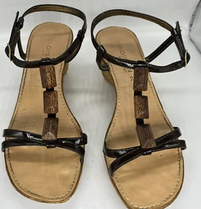 Madison Strap Cork Wedge Size 7 Wood Like Bead on Strap Made In Italy - Picture 1 of 12