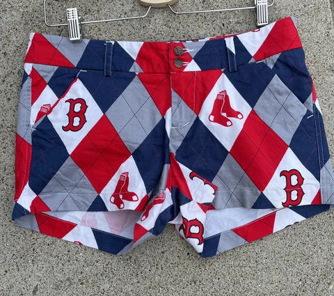 Loudmouth Boston Red Sox Shorts 3” Women’s Size 8 Blue Red White Gray Argyle Cover
