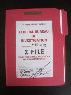 X-FILES FIRMADO PROMO ARCHIVO FBI PRENSA SDCC 2016 RARO Foto 1 de 4