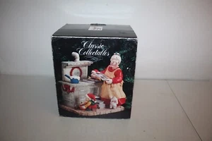 Santa's Best - Classic Collectibles - Mrs. Claus Baking Cookies EUC - Picture 1 of 6
