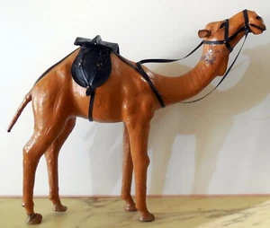 VINTAGE LARGE FIGURE 22 " CAMEL LEATHER 1970s - Picture 1 of 12