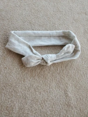 Infant Girl Beige Headband With Bow  0-3M - Image 1 of 3