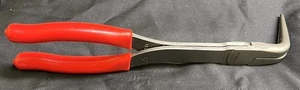 SNAP-ON 490CF RED 9-1/2" SOFT GRIP 90° BENT NEEDLE NOSE PLIERS (MVP032828) - Picture 1 of 2