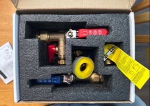 Kit de válvula de aislamiento de calentador de agua sin tanque de 3/4" con válvula de alivio CAJA ABIERTA - Imagen 1 de 8