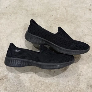 Zapatos Skechers para mujer 7,5 Go Walk 4 zapatillas sin cordones 14170 negros de malla planos - Imagen 1 de 10