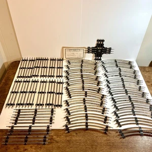 Lote De Colección De 40 Piezas De Vías De Tren Marx Calibre O27 Metal 3 Rieles - Imagen 1 de 7