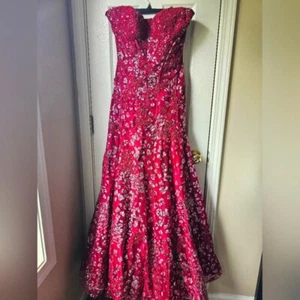 Vestido Jovani Rojo Sin Tirantes 8 Sirena Corazón Estructurado Brillo Estampado Animal - Imagen 1 de 13